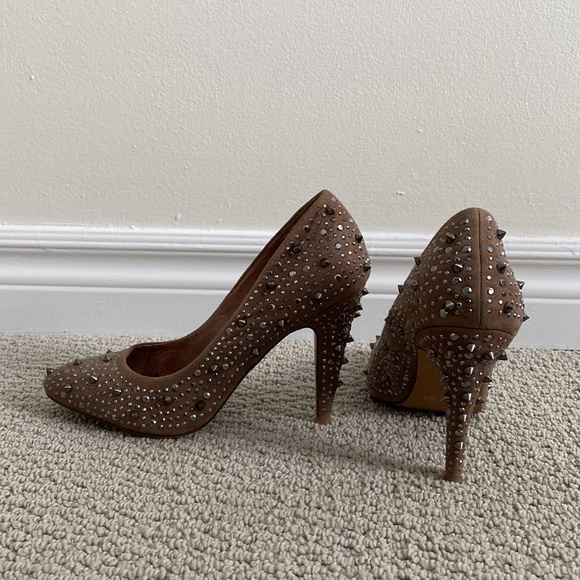 Aldo nude studded heals - Picture 3 of 5